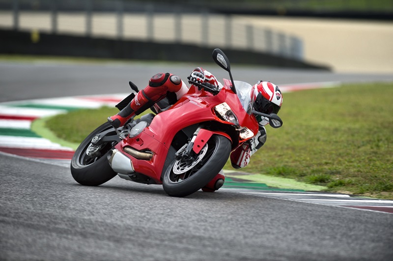 Спортбайк Ducati 899 Panigale 2014 (фото)