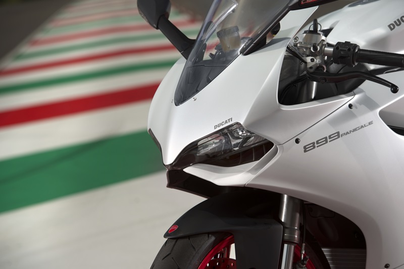 Спортбайк Ducati 899 Panigale 2014 (фото)