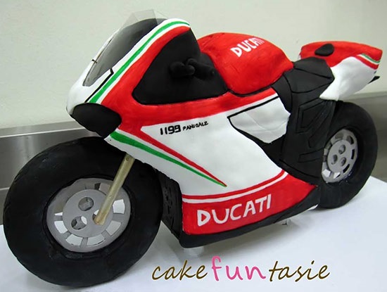 Мототорты и мотопирожные Ducati. Часть 2
