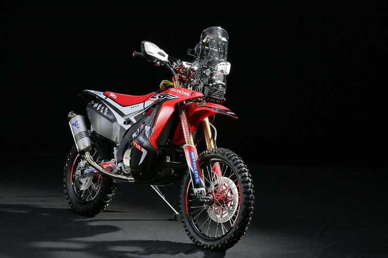 Раллийный мотоцикл Honda CRF450 Rally 2014 (видео)