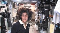 Відео-екскурсія по МКС від Суніти Вільямс / Departing Space Station Commander Sunita Williams (2012) SATRip 