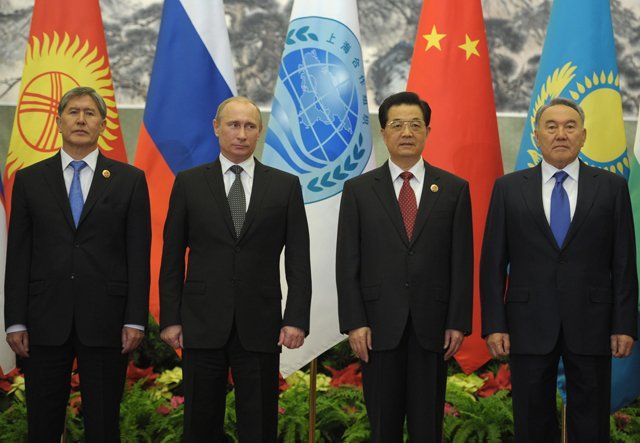 Российско-китайская ось не может быть устойчивой ("Le Monde", Франция)