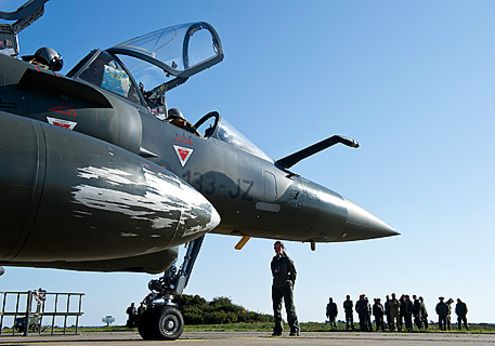 Подготовка ВВС к вылетам на Ливию