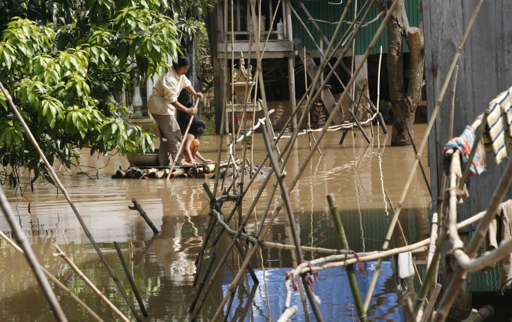 Во Вьетнаме 34 человека погибли, 11 пропали без вести в результате наводнений