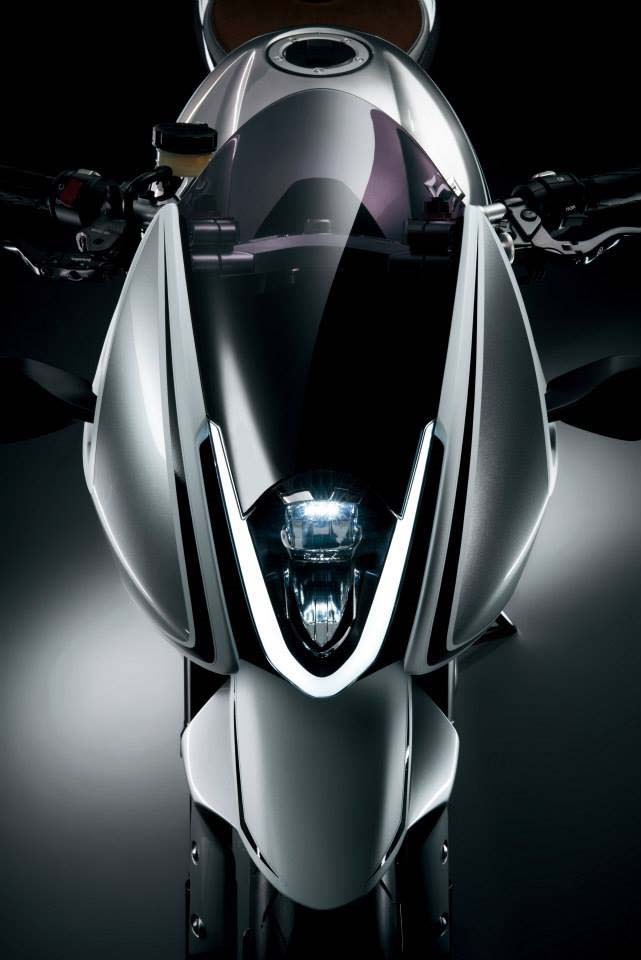 Концепт турбо мотоцикла Suzuki Recursion (фото)