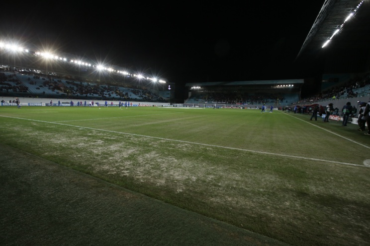 Футбольное поле стадиона "Арена-Химки" зимой подвергнется реновации
