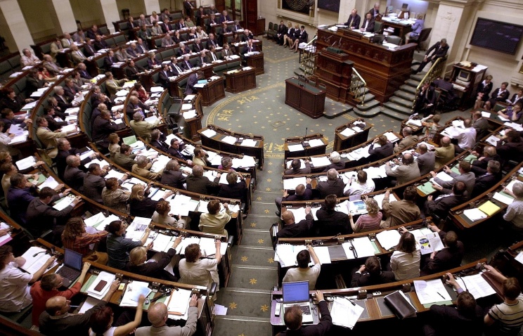Комиссия бельгийского парламента одобрила закон об эвтаназии несовершеннолетних