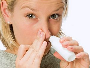 Промывание носа позволяет очистить слизистую от вредных веществ