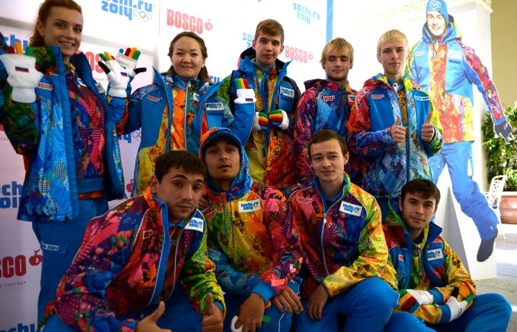 Оргкомитет "Сочи-2014" представил 25-тысячную команду волонтеров Олимпиады