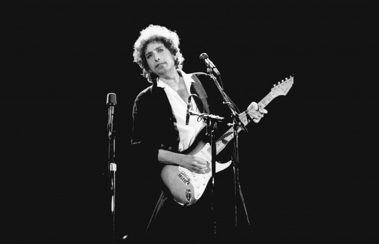 Гитара Боба Дилана продана на торгах в Нью-Йорке почти за $1 млн