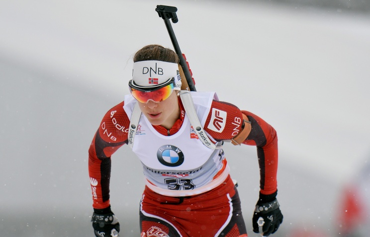 Норвежская биатлонистка Солемдаль победила в гонке преследования на этапе КМ в Австрии