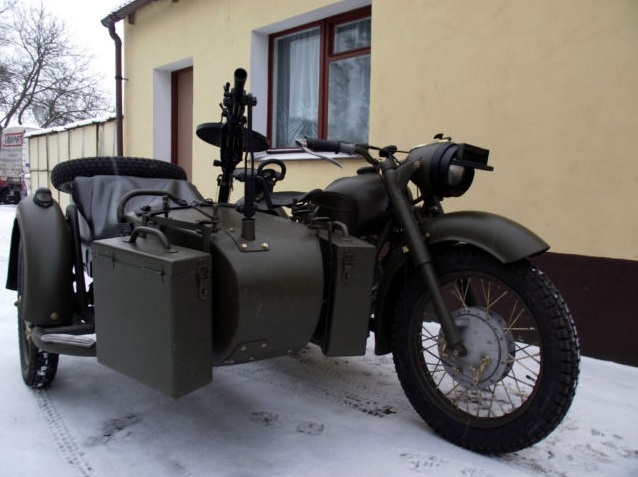 Отреставрированный мотоцикл Урал МВ-750 1963