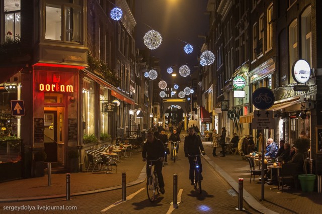 Как Амстердам готовится к Новому году