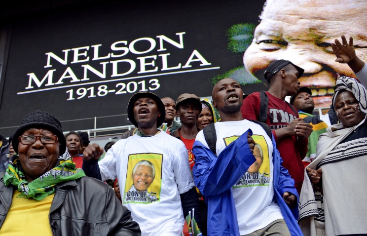 В ЮАР завершилась панихида по Нельсону Манделе