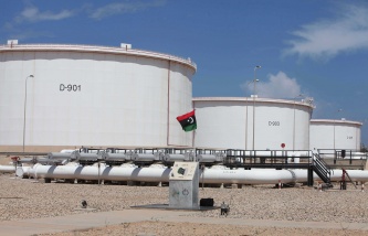 Источник: в столице Ливии проблемы с топливом, на черном рынке выросли цены на бензин