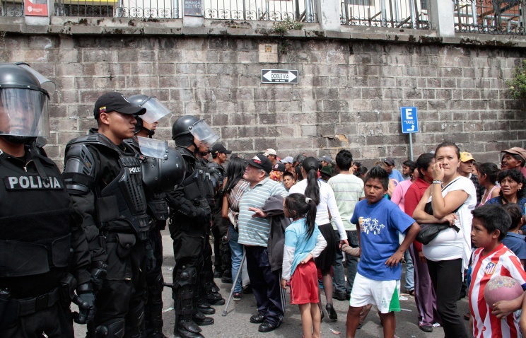 В Эквадоре 55 заключенных сбежали из тюрьмы