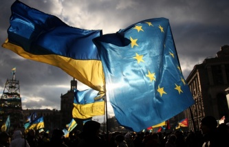 Суд отложил рассмотрение иска о сносе баррикад в центре Киева до конца января