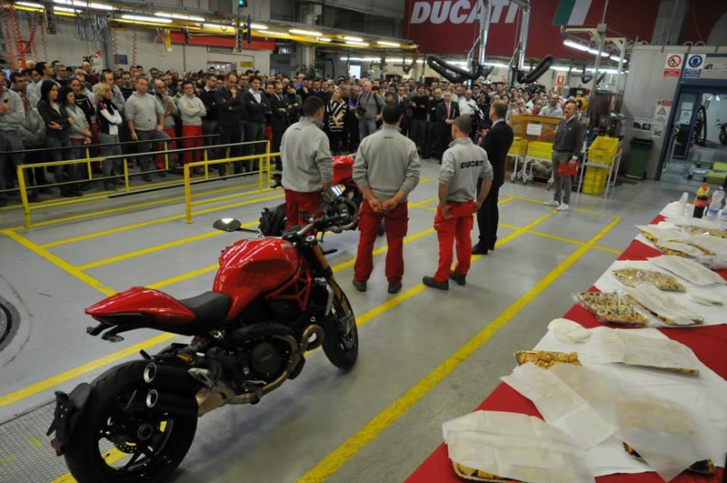 Ducati отпраздновали выпуск первого мотоцикла Ducati Monster 1200