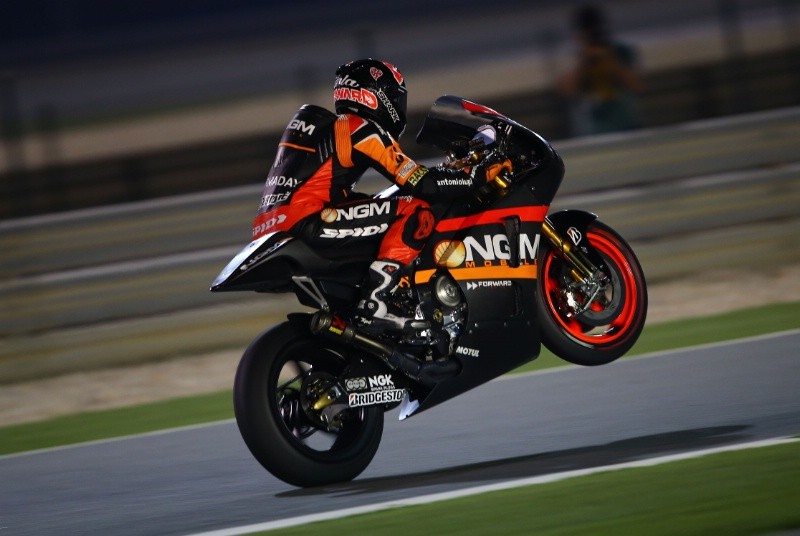 Гран При Катара 2014: Алекс Эспаргаро возглавил первую практику сезона