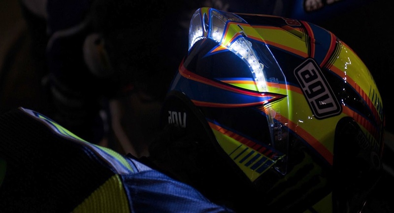 AGV Pista LED - новый шлем Валентино Росси