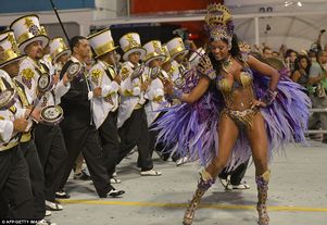 В Бразилии открывается карнавал