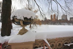 В Нью-Йорке – рекордный снегопад