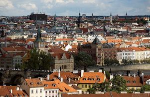 Чехия: королевская крыша возвращается на место