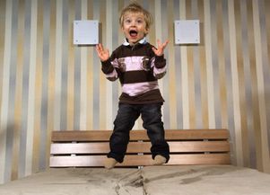 Психолог: Детская гиперактивность - способ справляться с изменчивой и небезопасной реальностью