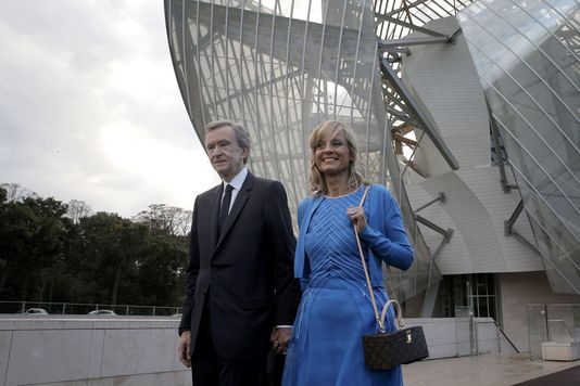 Bernard Arnault und seiner frau Helene Arnault, vor der Fondation Louis Vuitton, den 20. oktober