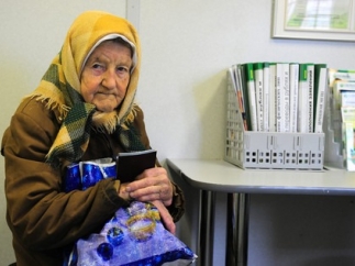 Жители зоны АТО получат пенсии и соцвыплаты без справок переселенца