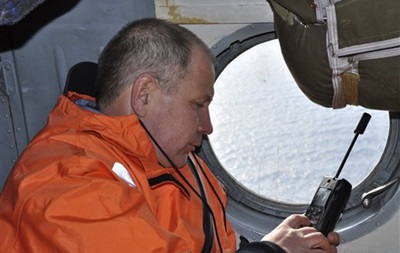 В Охотском море возобновились поиски моряков с затонувшего траулера