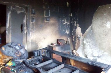 В Запорожье пожарные чудом спасли семью из огня