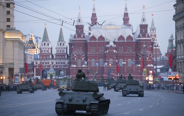 В Кремле рассказали, кого ждут на парад Победы в Москве