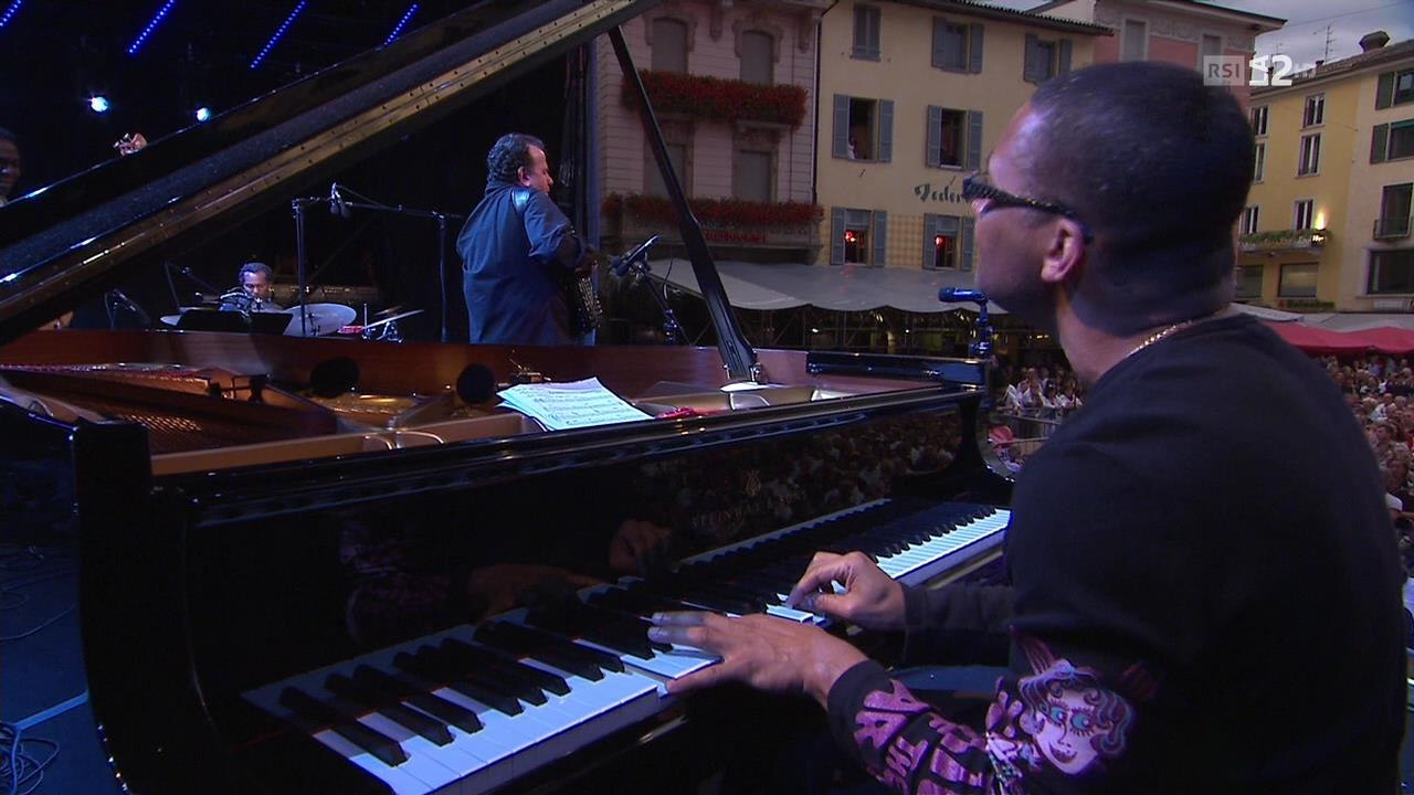 2009 Richard Galliano Quartet - Estival Jazz Lugano [HDTV 720p] 3